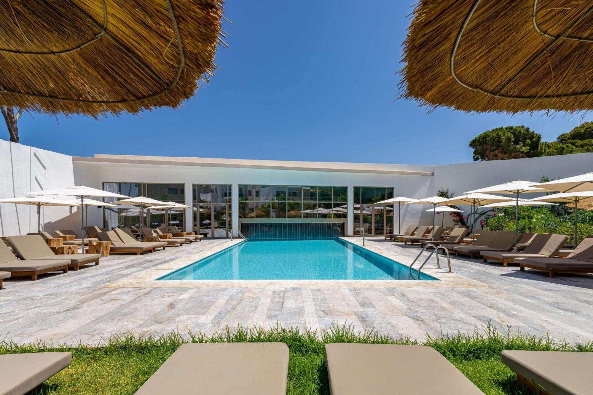 Radisson Blu Resort Al Hoceïma Exterior foto The pool at the hotel