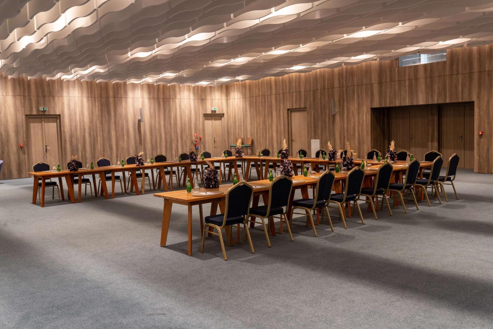 Radisson Blu Resort Al Hoceïma Exterior foto The conference room of the German Bundestag